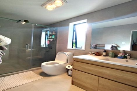 Photo of property in 4d Deep Creek Road, Torbay, Auckland, 0630