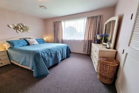 Photo of property in 17 Kiwi Street, Pahiatua, 4910