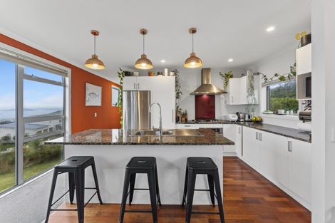 Photo of property in 22 Arahiwi Grove, Tirohanga, Lower Hutt, 5010