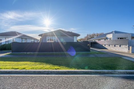 Photo of property in 64 Martin Street, Strathern, Invercargill, 9812