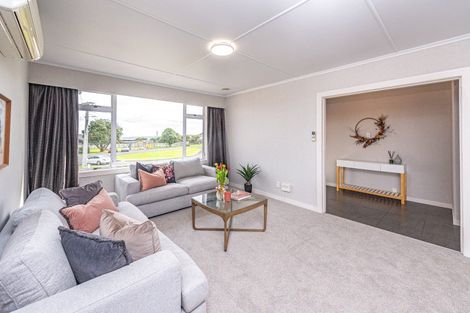 Photo of property in 15 Windsor Terrace, Durie Hill, Whanganui, 4500