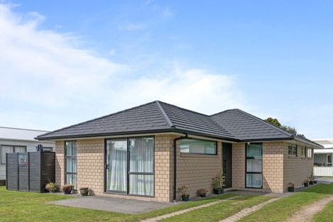 Photo of property in 308a Given Avenue, Whangamata, 3620