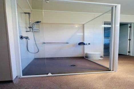 Photo of property in 4 Allman Drive, Coromandel, 3506