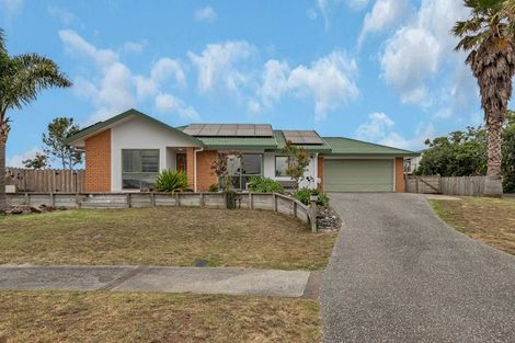 Photo of property in 130 Bream Bay Drive, Ruakaka, 0116