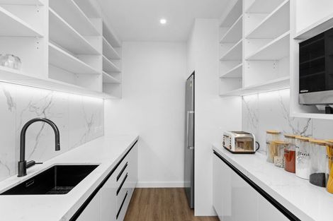 Photo of property in 54 Pelorus Avenue, Poraiti, Napier, 4112