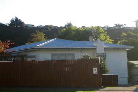 Photo of property in 70 Stokes Valley Road, Stokes Valley, Lower Hutt, 5019