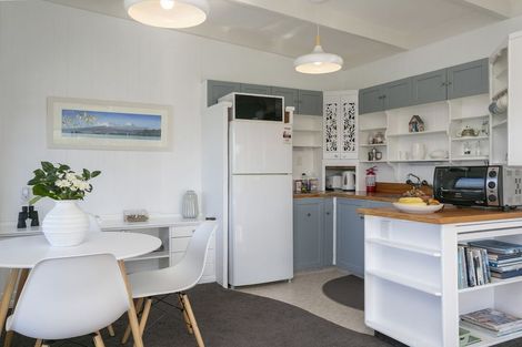 Photo of property in 2/22 Alberta Street, Acacia Bay, Taupo, 3330