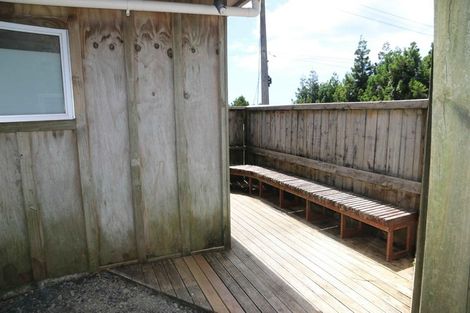 Photo of property in 1/15 Tavern Road, Silverdale, 0932