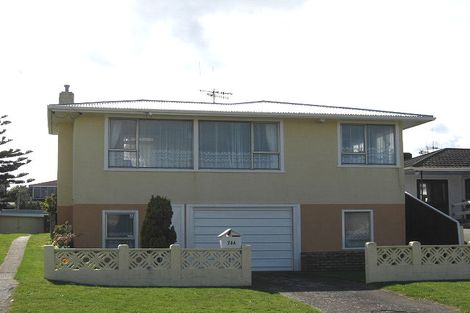 Photo of property in 74a Matai Street, Castlecliff, Whanganui, 4501
