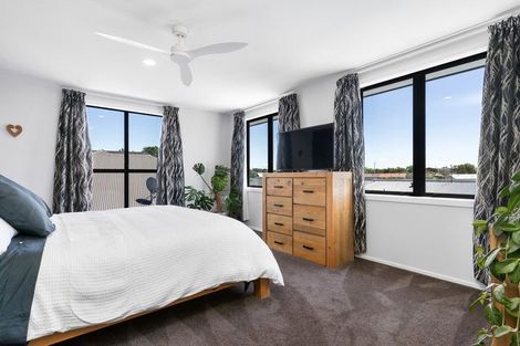 Photo of property in 9 Oaktree Lane, Bishopdale, Christchurch, 8053