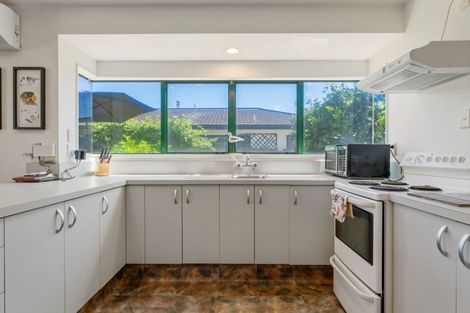 Photo of property in 63 Kane Road, Papamoa Beach, Papamoa, 3118