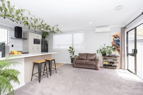 Photo of property in 10a Cotton Street, St Andrews, Hamilton, 3200