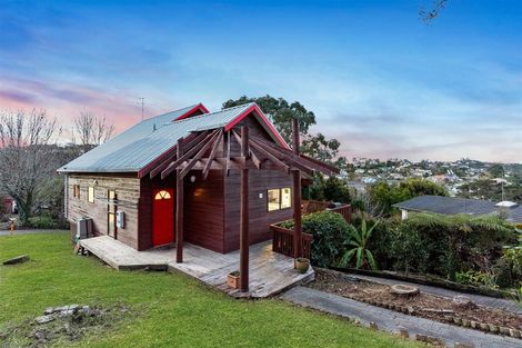 Photo of property in 41 Lingham Crescent, Torbay, Auckland, 0630