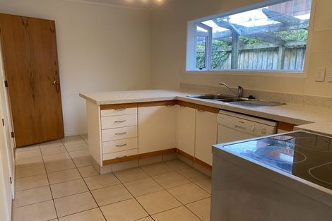 Photo of property in 3 Delisle Place, Windsor Park, Auckland, 0632