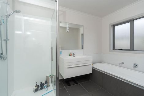 Photo of property in 87 Barrington Drive, Huntington, Hamilton, 3210