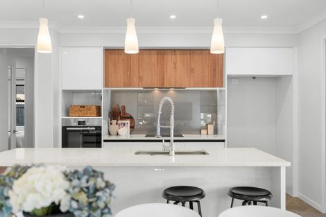 Photo of property in 32 Longcot Drive, Rolleston, 7615