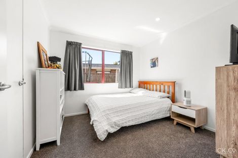 Photo of property in 19 Phar Lap Grove, Trentham, Upper Hutt, 5018