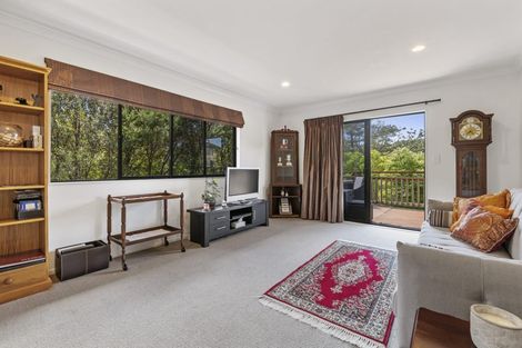 Photo of property in 9 Grovenor Drive, Orewa, 0931