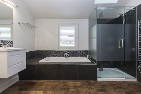 Photo of property in 11 Pentlow Place, Fendalton, Christchurch, 8052