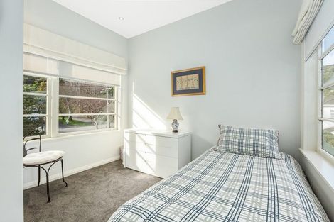 Photo of property in 33 Cheviot Road, Lowry Bay, Lower Hutt, 5013