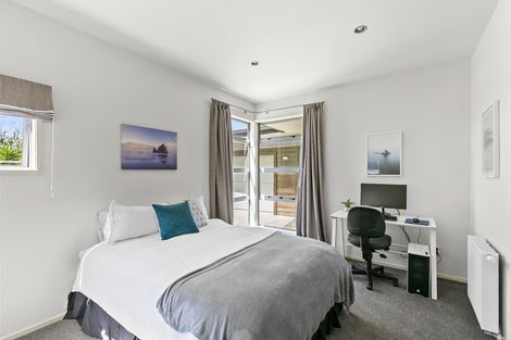 Photo of property in 27a Fyvie Avenue, Tawa, Wellington, 5028