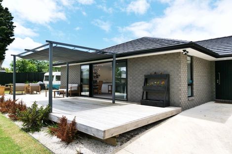 Photo of property in 1 Cedar Place, Tikipunga, Whangarei, 0112