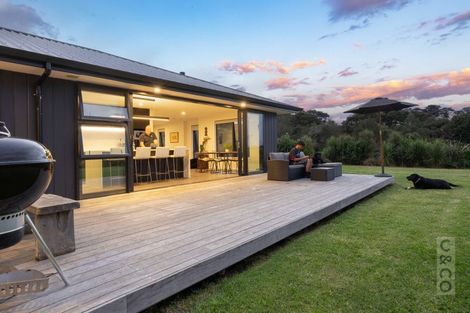 Photo of property in 225b Amreins Road, Taupaki, 0782