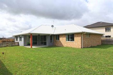 Photo of property in 23 Christobel Circle, Huntington, Hamilton, 3210