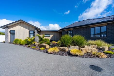 Photo of property in 49 Stace Hopper Drive, One Tree Point, 0118