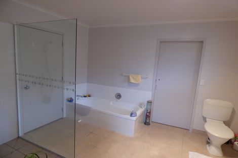 Photo of property in 11 Woodley Place, Kerikeri, 0230