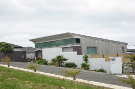 Photo of property in 19 Beauvoir Avenue, Matakatia, Whangaparaoa, 0930
