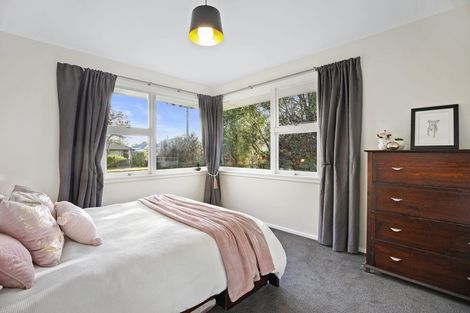 Photo of property in 6 Rossiter Avenue, Redwood, Christchurch, 8051