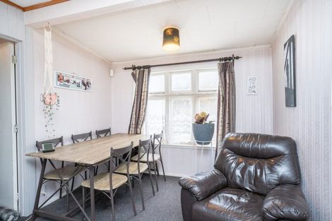 Photo of property in 9 Huia Street, Pahiatua, 4910