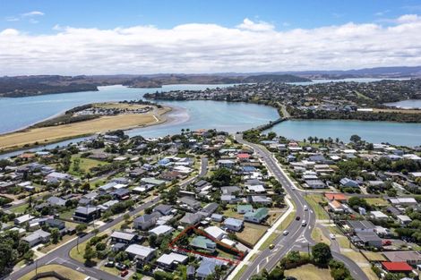 Photo of property in 65a Wainui Road, Raglan, 3225