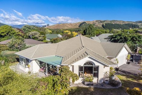 Photo of property in 4 Maple Lane, Waikanae, 5036