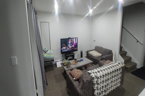 Photo of property in 13 Tribute Loop, Takanini, 2112