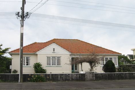 Photo of property in 61 Charles Street, Westshore, Napier, 4110