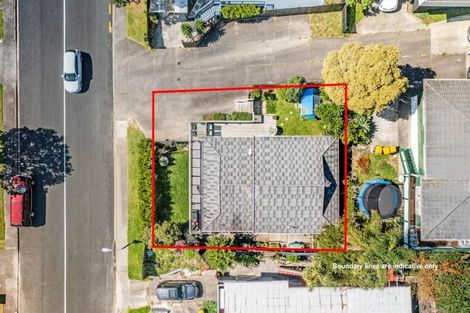 Photo of property in 1/111 Spinella Drive, Bayview, Auckland, 0629