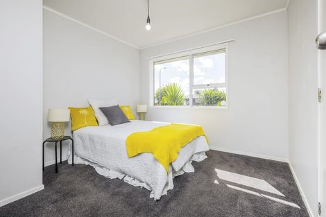 Photo of property in 23 John Walker Drive, Manurewa, Auckland, 2102