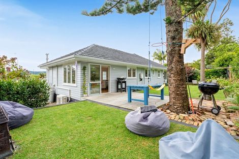 Photo of property in 407a Main Road, Huapai, Kumeu, 0810