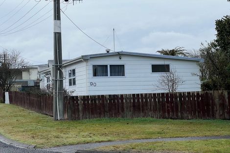 Photo of property in 90 Rangatira Drive, Mangakino, 3421