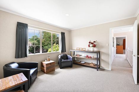 Photo of property in 5 Fernwater Place, Flagstaff, Hamilton, 3210