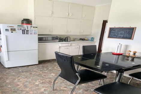 Photo of property in 13b Awaroa Road, Sunnyvale, Auckland, 0612