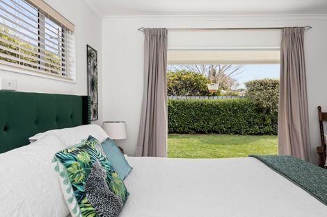 Photo of property in 13a Anzac Avenue, Onekawa, Napier, 4110