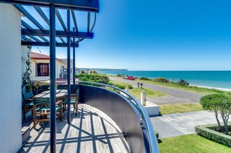 Photo of property in 129 North Shore Road, Eskdale, Napier, 4182