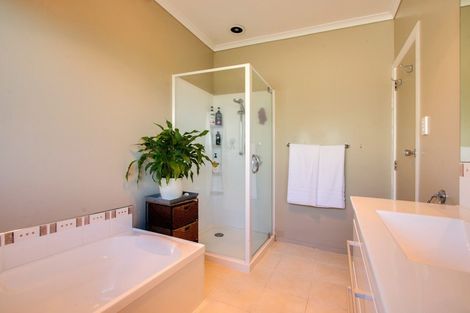 Photo of property in 4 Morgan Avenue, Marewa, Napier, 4110