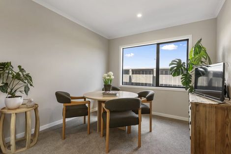 Photo of property in 10 Te Rata Boulevard, Karaka, 2124