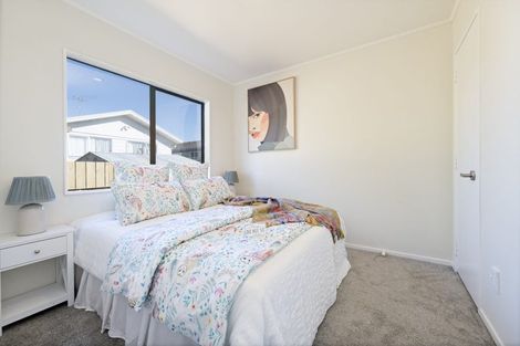 Photo of property in 1/26 Karepo Crescent, Ranui, Auckland, 0612