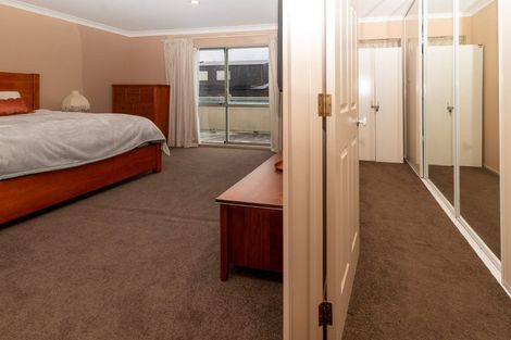 Photo of property in 1/21 The Esplanade, Eastern Beach, Auckland, 2012