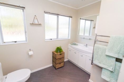 Photo of property in 33 Thimble Lane, Whitby, Porirua, 5024